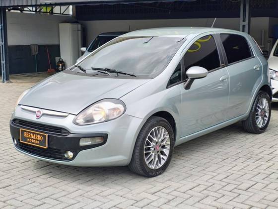 FIAT PUNTO 1.6 ESSENCE 16V FLEX 4P MANUAL